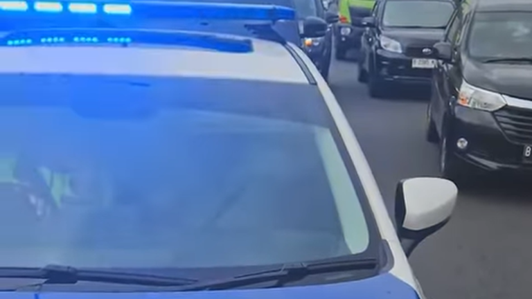 Polisi Periksa Dugaan Mobil Patroli Senggol Kendaraan di Tol