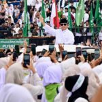 Prabowo Sambut Hangat Ratusan Ribu Warga NU di Malang