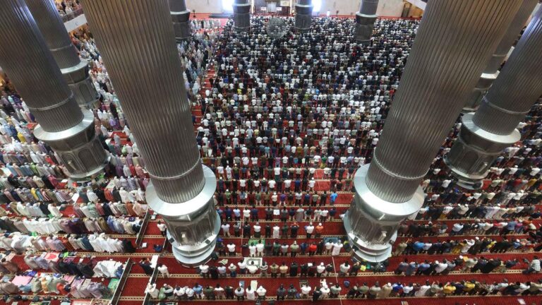 Ramadhan Hijau Istiqlal: Khataman, Kursus Bahasa, dan Energi Terbarukan