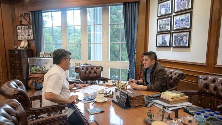 Seskab Teddy Bahas Program Magang Nasional 2025-2026